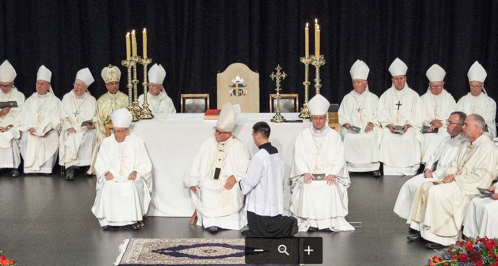 Pope Chair